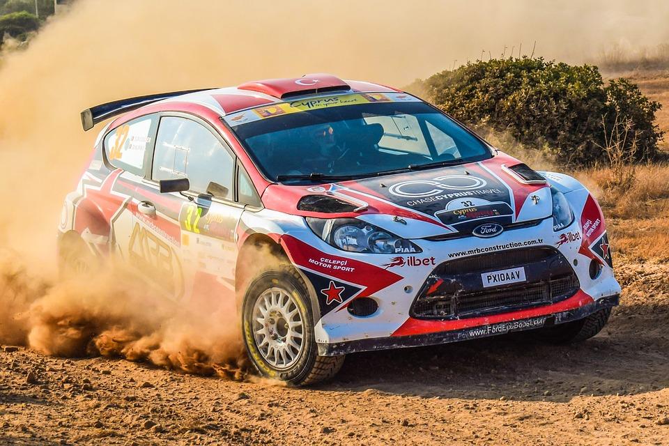 Stage de Pilotage Rallye : la liste du matériel indispensable